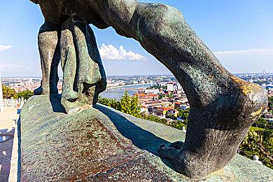 国外玩家不用剑7小时通关《塞尔达传说：时之笛》